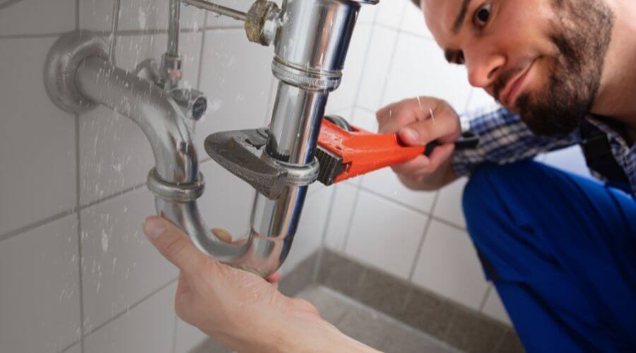 Professional same day plumber services in Laurel, IA